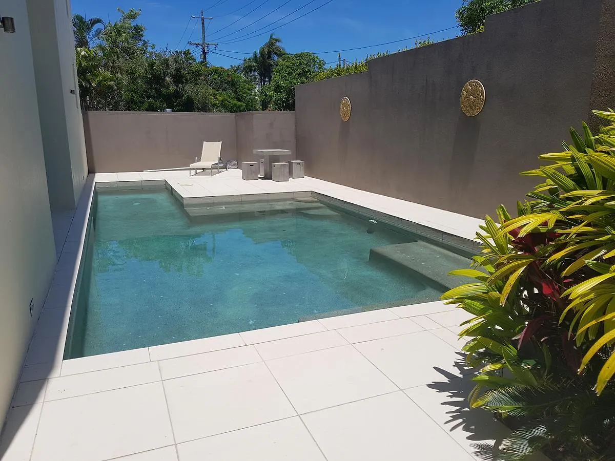 Townhouse 250M To The Beach Alexandra Headland 0*,